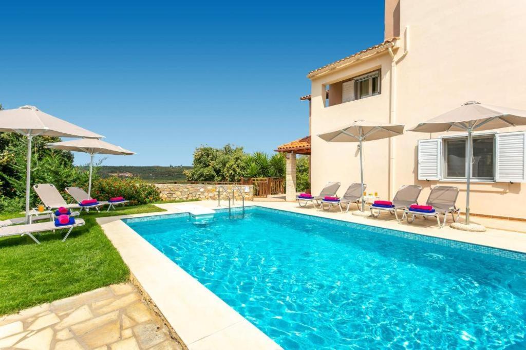 Villa Korini With Swimming Pool Achlades Exterior photo
